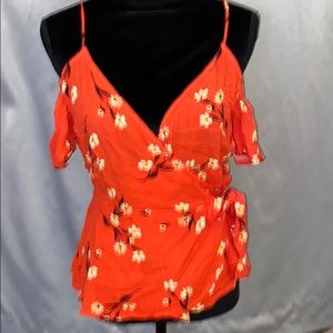 Off the shoulder top🥀🥀